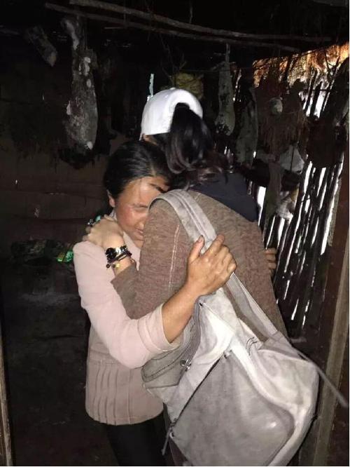 杜奕衡走进偏远山区 给孩子们一个走出大山的希望