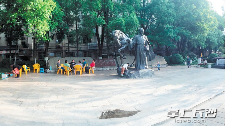 ←北正街辛弃疾广场现状图。
