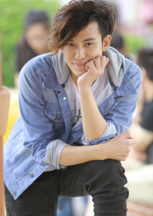 陈楚河似大男孩，《黄金单身汉》十一首播 陈楚河1对25女神约会爆笑又惊险