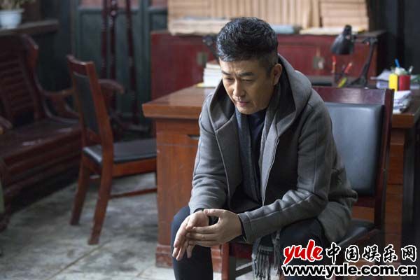 王志飞为组员奔走不停歇 变情感专家感慨万千