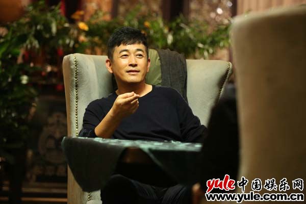 王志飞为组员奔走不停歇 变情感专家感慨万千
