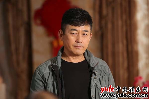 王志飞为组员奔走不停歇 变情感专家感慨万千
