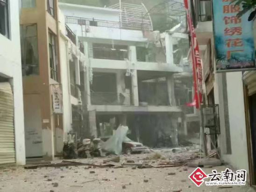 云南元阳发生一起不明原因爆炸事故已致2死15伤