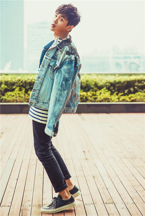 张若昀少年感十足