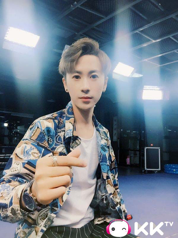 脱单进行时！《美人出逃》主播教你怎么“约”