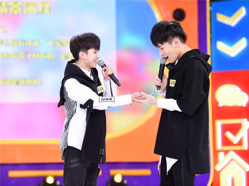 徐浩杨亘出演搞笑情侣