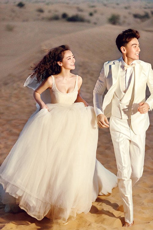 陈紫函戴向宇奔跑