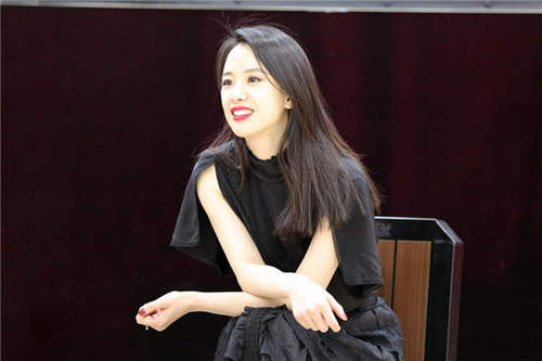 03 《少年巴比伦》首场校园行李梦表演获学生喜爱