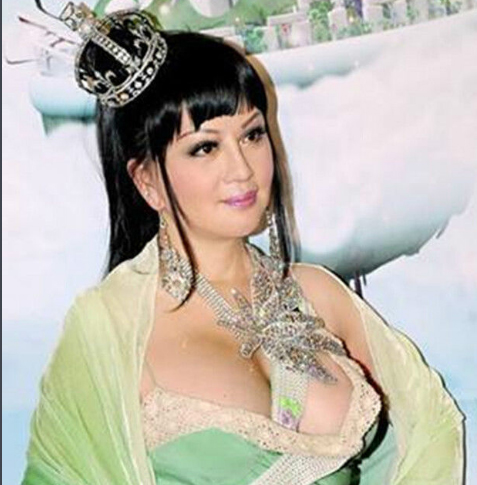 曾经的中国第一美妇，如今竟变这么辣眼睛…