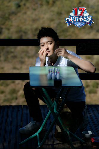 林志颖准备射击