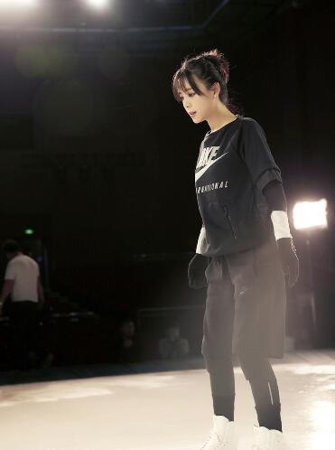 张静初首加盟冰上真人秀