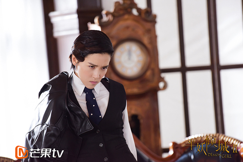 《半妖倾城2》阚清子男装