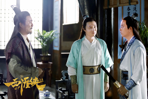 5、李西涯（右）和陆子豪（中）