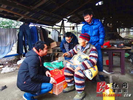  道县志愿者关爱慰问抗战老兵