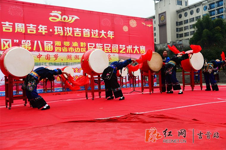 群鼓表演获得比赛的一等奖.jpg