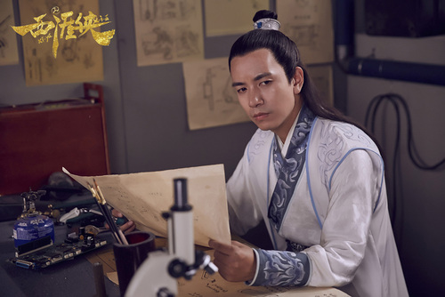 1、至尊玉饰演李西涯