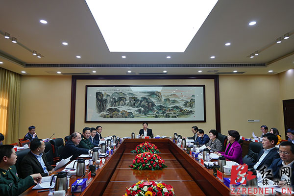 实习生 苏莉雅)今日下午,湖南省株洲市委书记,市人大常委会主任毛腾飞