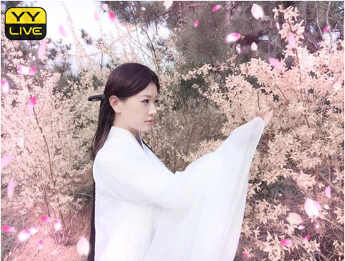 和YY一起去赏“十里桃花” 让“白浅”直播你的桃花运