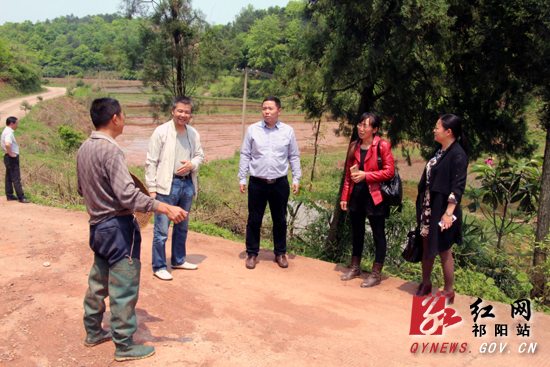 黄赞校深入祁阳部分乡镇调研指导扶贫工作