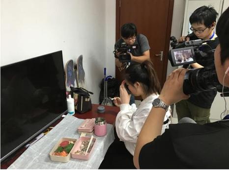 最火大咖频现陌陌直播 陌陌带你走进综艺的台前幕后