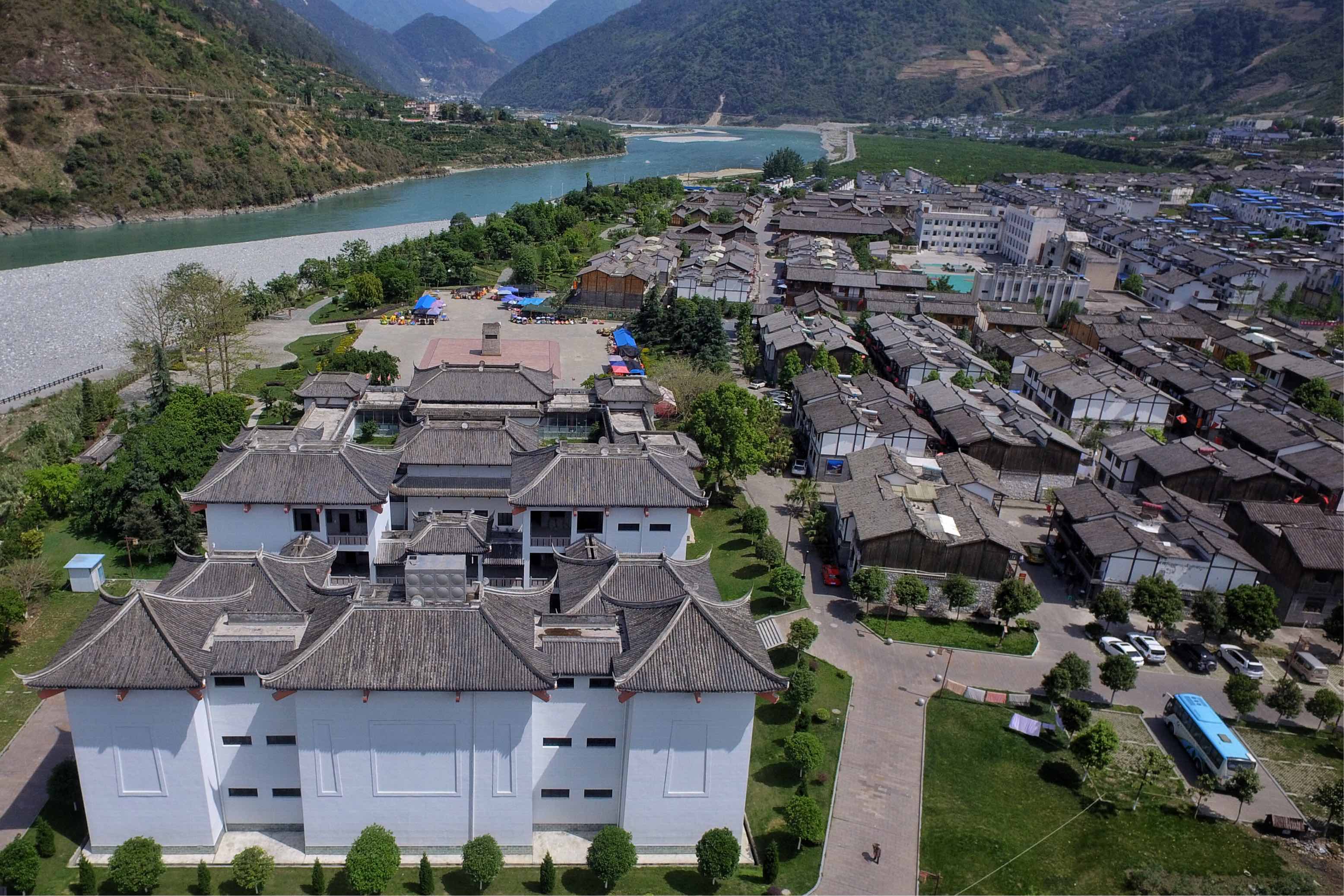 贵州安顺旅游景点_安顺旅游收入(3)