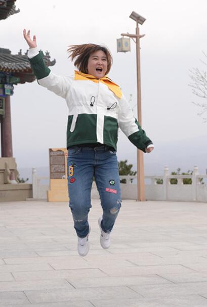 贾玲.jpg