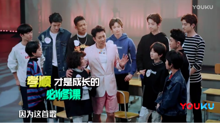 优酷超级网综《美少年学社》首播，唐国强三秒飙泪惊呆学员