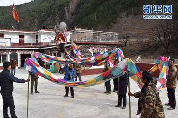 砥砺奋进的五年：脱贫攻坚成就大 听群众聊聊“获得感”