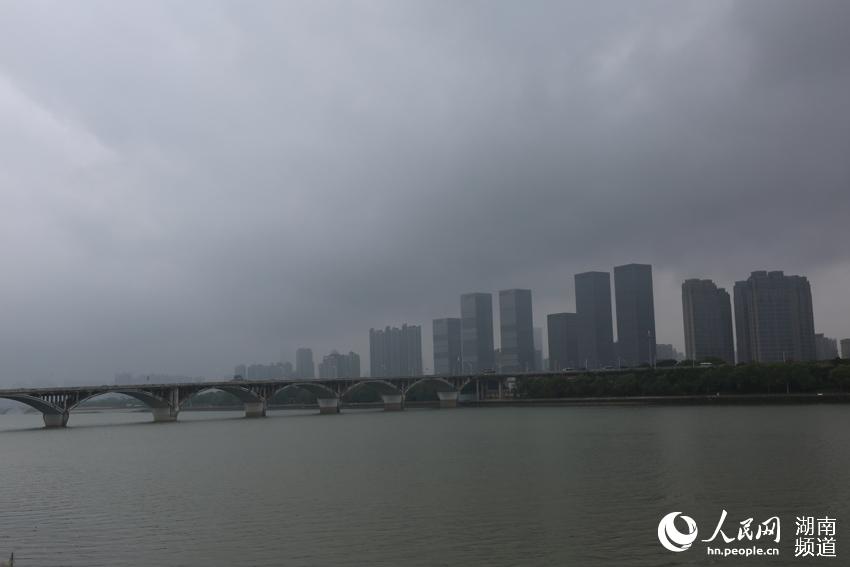 强降雨轮番袭湘 湘江水位全面上涨（组图）【8】