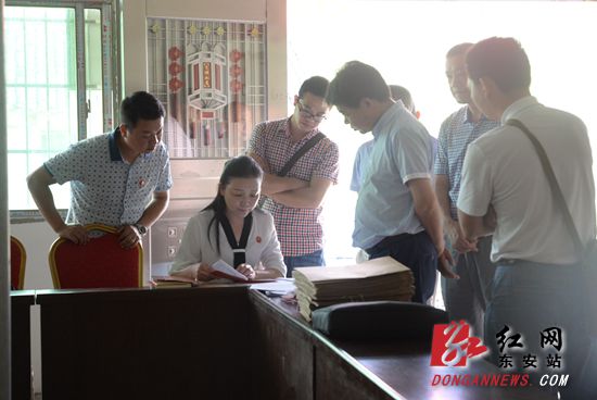 陈丽深入大庙口镇调研指导精准扶贫工作