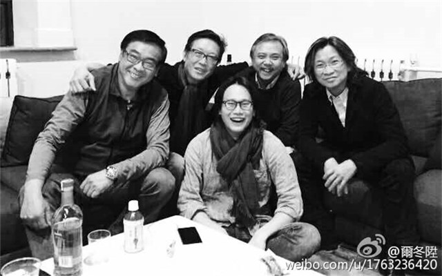 前排：许宏宇；后排左起：尔冬升、刘伟强、陈嘉上、陈可辛（图片来自尔冬升微博）