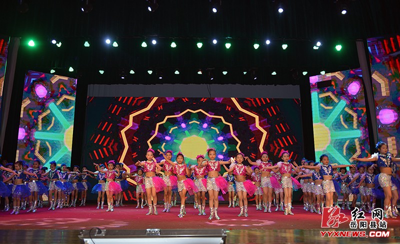 县文化馆艺校第一届艺术节开启