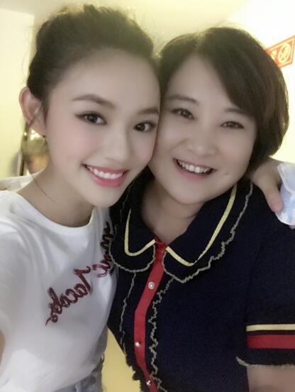贾玲.jpg