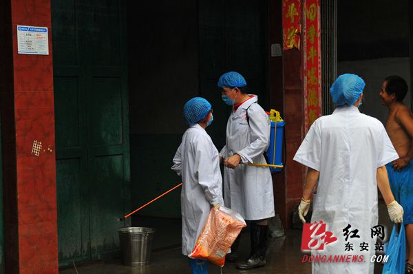 东安县灾后重建攻坚战如火如荼