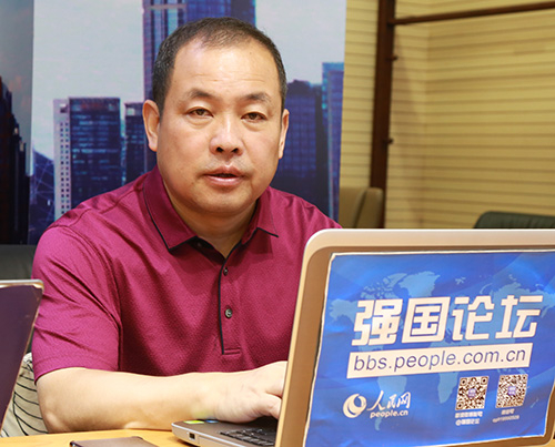 军事专家赵小卓大校做客人民网强国论坛，同步点评庆祝建军九十周年阅兵。