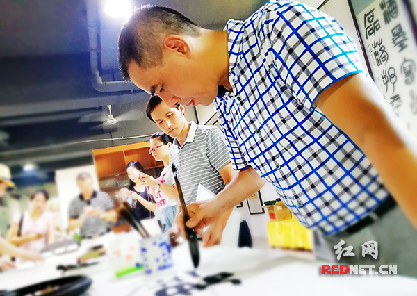 雁城书画院硬笔书法分院成立 助推衡阳市硬笔