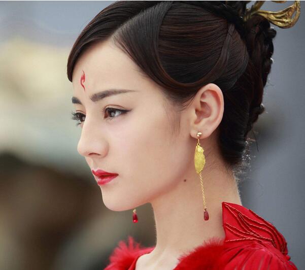 继流量小花郑爽、迪丽热巴之后,下一个霸屏会