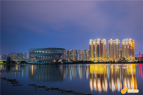 湖南湘江新区启动梅溪湖片区城市"斑点"整治
