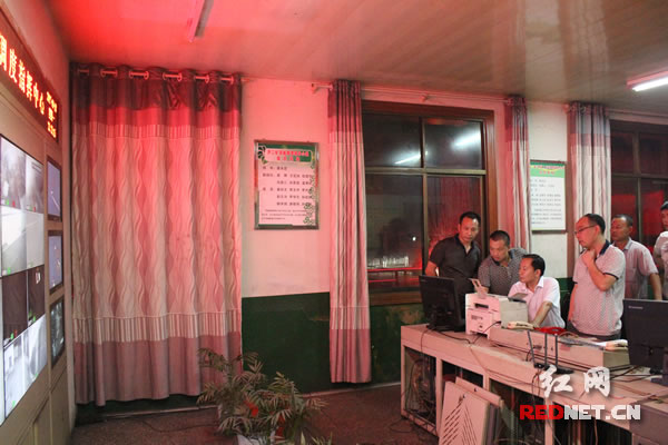 娄底安监局长暗访煤矿:要求离岗安监员5分钟赶