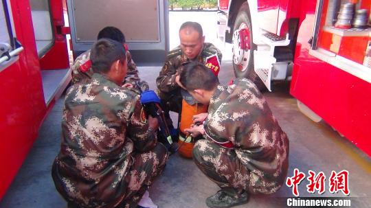 云南90后消防战士救援时牺牲关键时刻舍己救人（图）