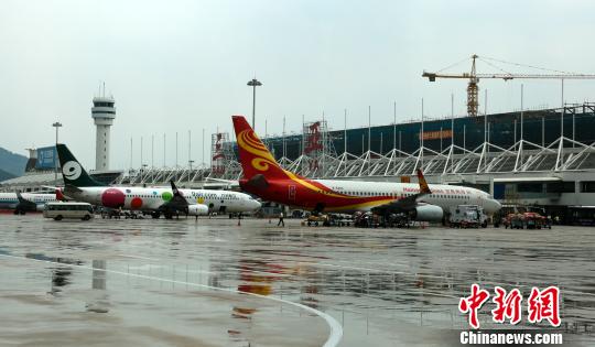 三亚国际及地区航线旅客吞吐量增长迅猛