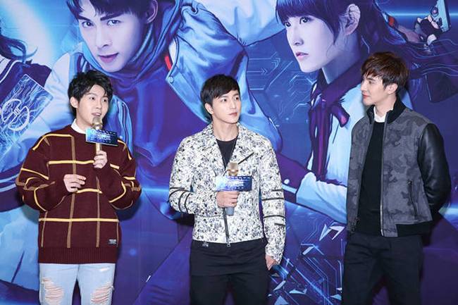 《端脑》进校园 朱元冰“对战”大学生 烧脑剧情受追捧