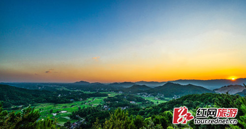 Tianhua Mountain greets tourists with new scenic spot