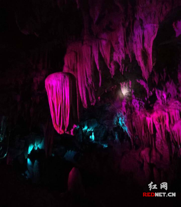 衡南花桥惊现美丽地下溶洞 山区农民筹资开发旅游景点