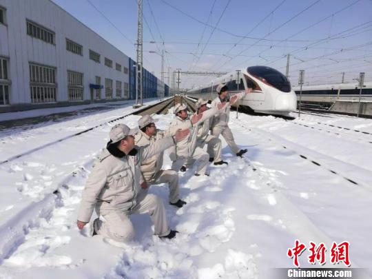 “列车医生”：畅通中国人的年关回家路
