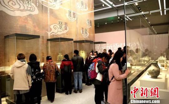 自正月初一(2月16日)到初六(2月21日)，湖南省博物馆共接待国内外观众11万3千余人次。湖南省博物馆供图