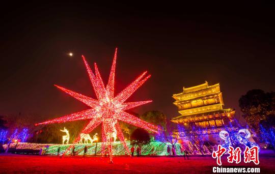 正月十三上灯夜色下的泰州璀璨靓丽