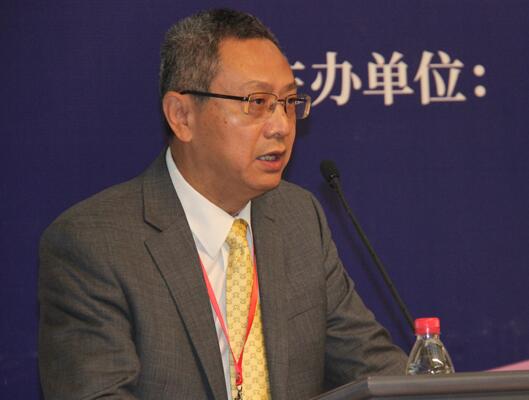 贾康：中国远未到达“中美对决”的平台