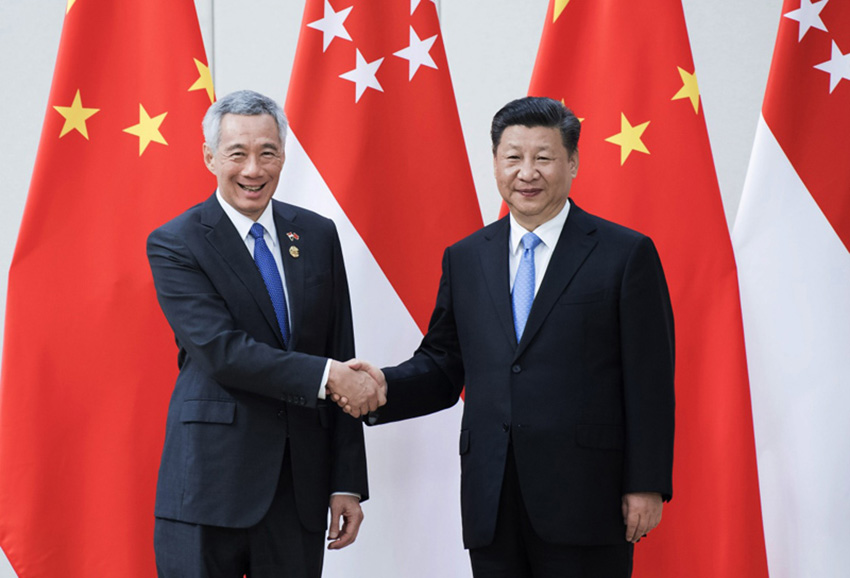 4月10日，国家主席习近平在海南省博鳌国宾馆会见新加坡总理李显龙。 新华社记者 李涛 摄