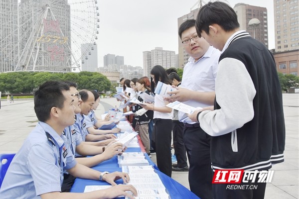 暂住人口治安管理规定_流动人口治安管理制度图片(2)